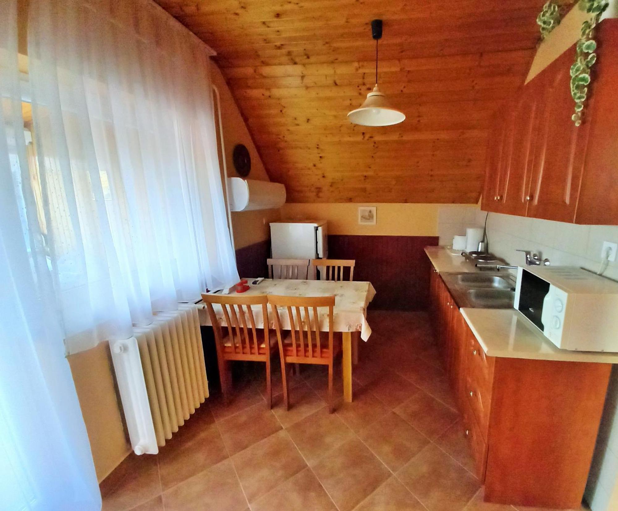 Alfa Apartman 하르카니 외부 사진